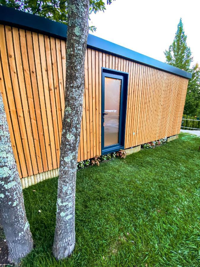 Rio Caldo Bungalow Pichoses Geres Camping מראה חיצוני תמונה